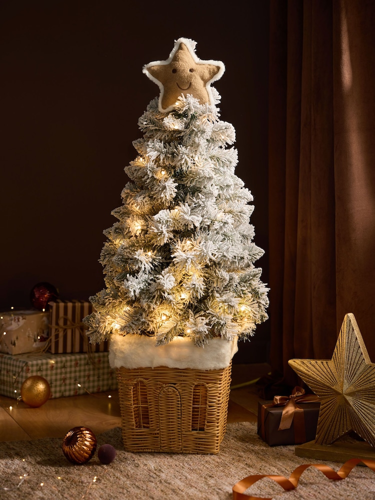 White Novelty Gingerbread Pre Lit Christmas Tree - Image 2 of 6 White Novelty Gingerbread Pre Lit Christmas Tree - Image 2 of 6
