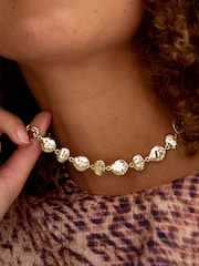 Oliver Bonas Gold Tone Cali Hammered Collar Necklace - Image 4 of 4