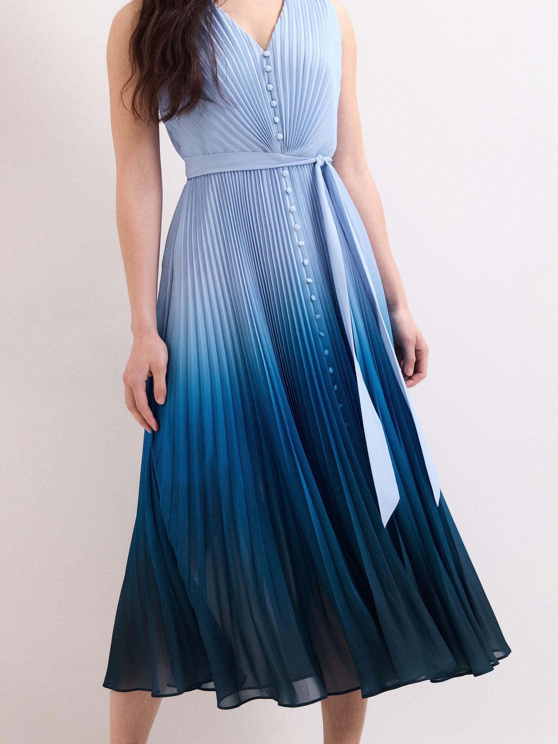 Phase Eight　グラデーションプリーツマキシワンピース　大きいサイズ Next：日本 Phase Eight Mira グラデーション ワンピース from Next Japan