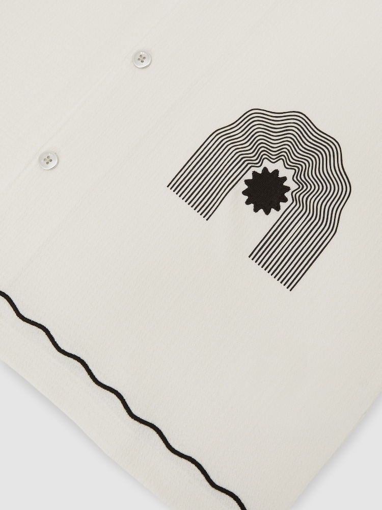 Reiss White Solano Textured Motif-Print Cuban-Collar Shirt - Image 7 of 7