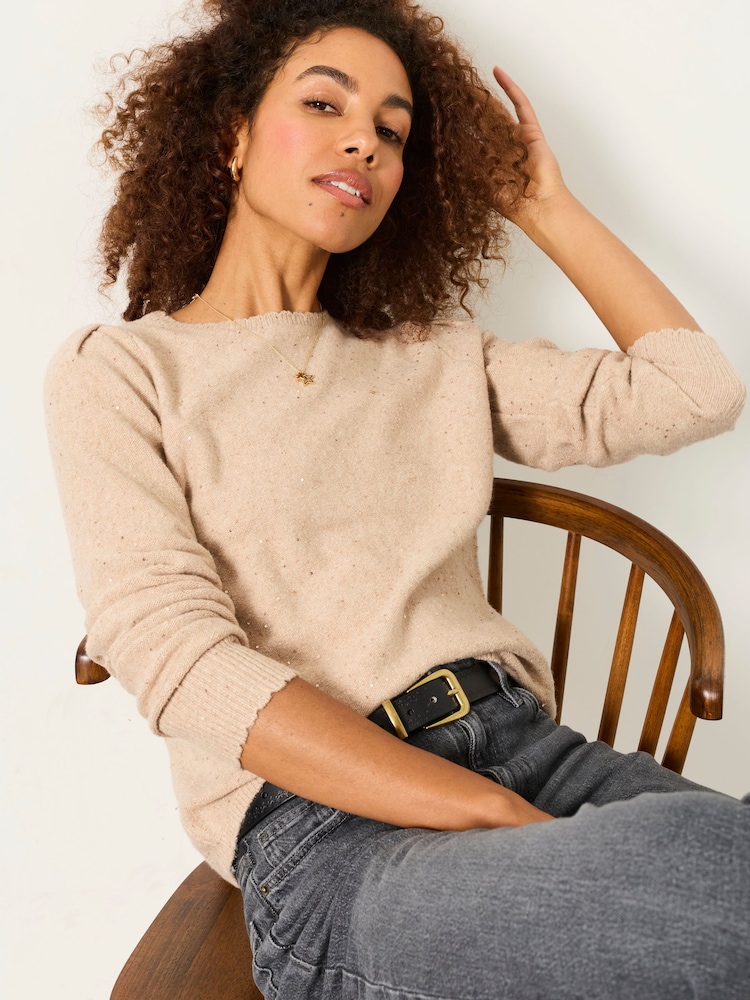 Naturlig - FatFace Knitted Sequin Sparkle Frill Cuff Jumper - Bild 1 av 5