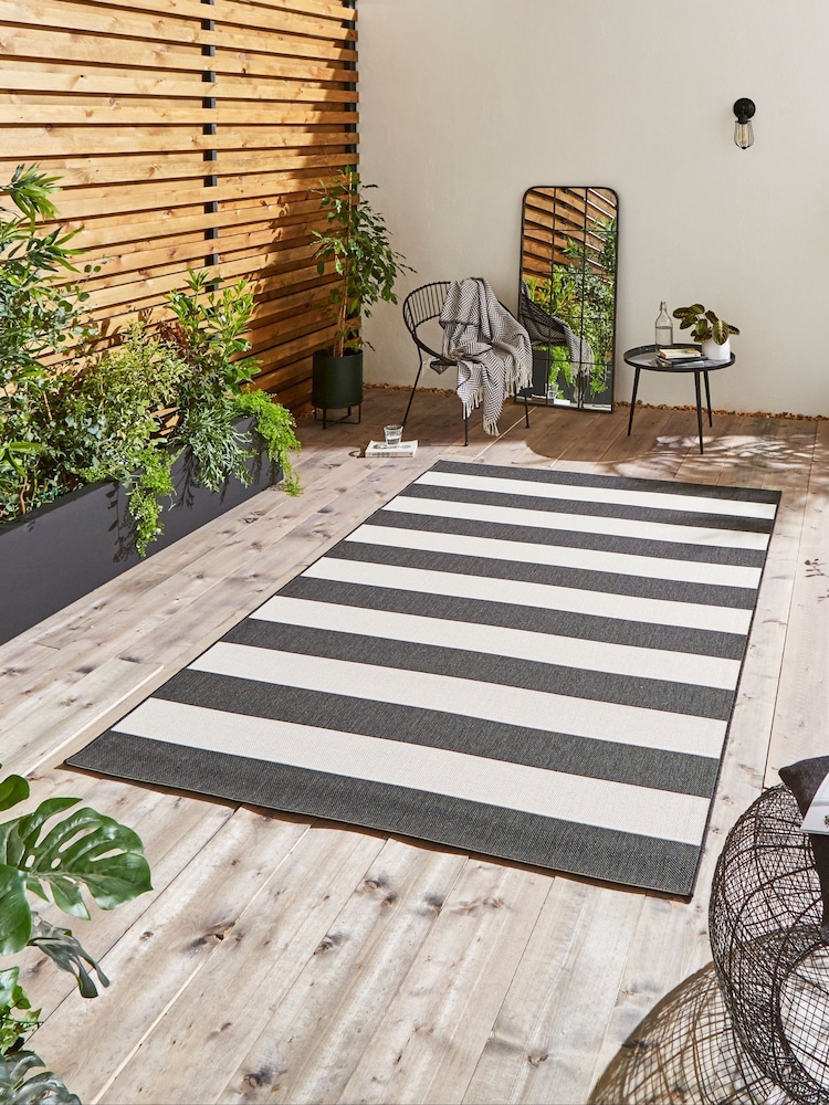 Think Rugs Black Santa Monica 48644 Modern Geometric Rug - Image 1 of 6