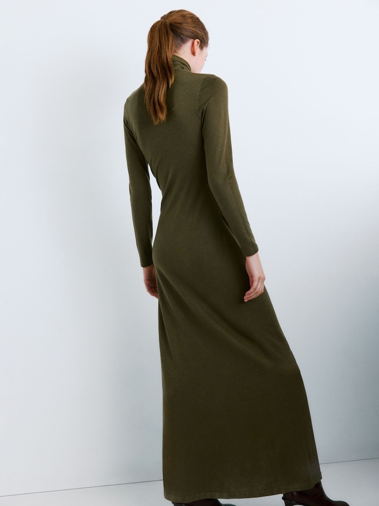 Buy Mango Green Knitted Gold Hardwear Detail Maxi Dress from Next Ireland Buy Mango Green Knitted Gold Hardwear Detail Maxi Dress from Next Ireland
