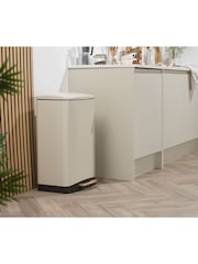 Salter Cream 50L Pedal Bin - Image 3 of 11