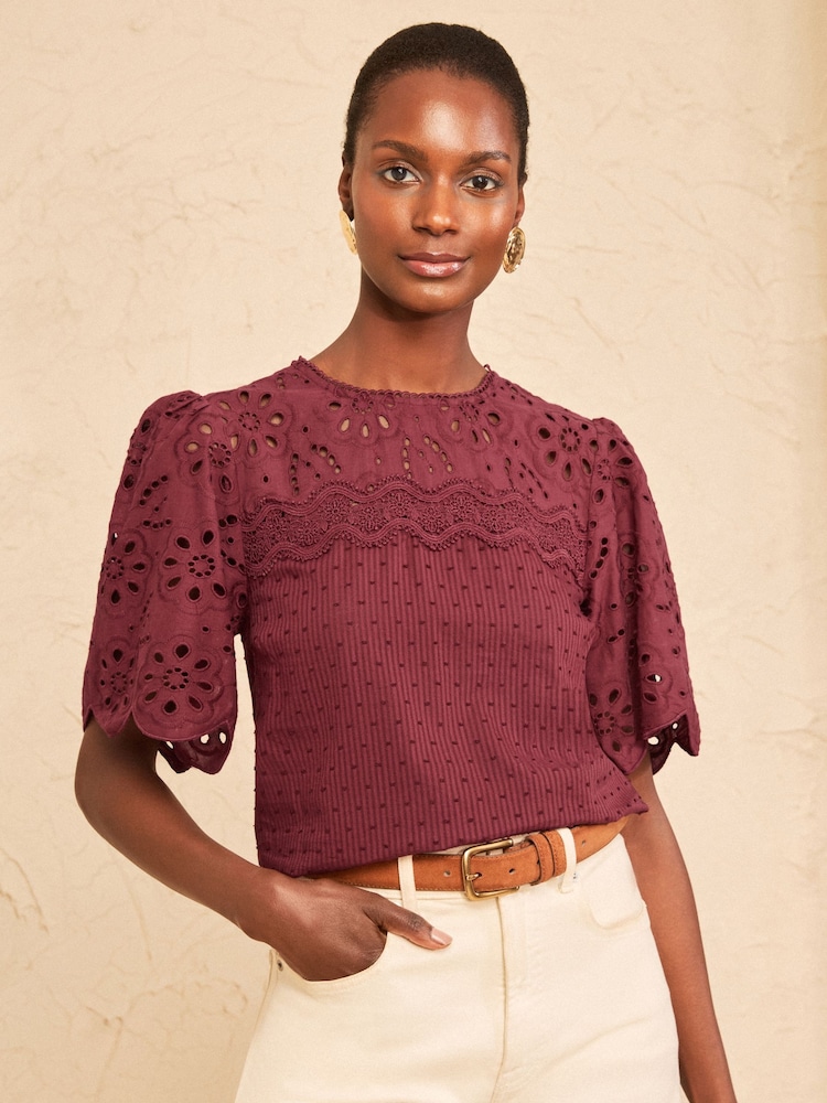 Rojo burdeos - Love & Roses Broderie Yoke Short Sleeve Blouse - Imagen 1 de 4