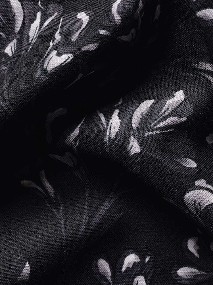Charles Tyrwhitt Black Non-Iron Stretch Floral Print Shirt - Image 7 of 7 Charles Tyrwhitt Black Non-Iron Stretch Floral Print Shirt - Image 7 of 7