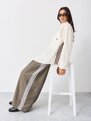 Білий - adidas Originals 3 Stripe Shirt - Image 3 of 5