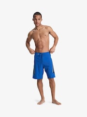 כחול  - Quiksilver Surfsilk Clicker 20" Logo Swim Shorts - תמונה 4 מתוך 8