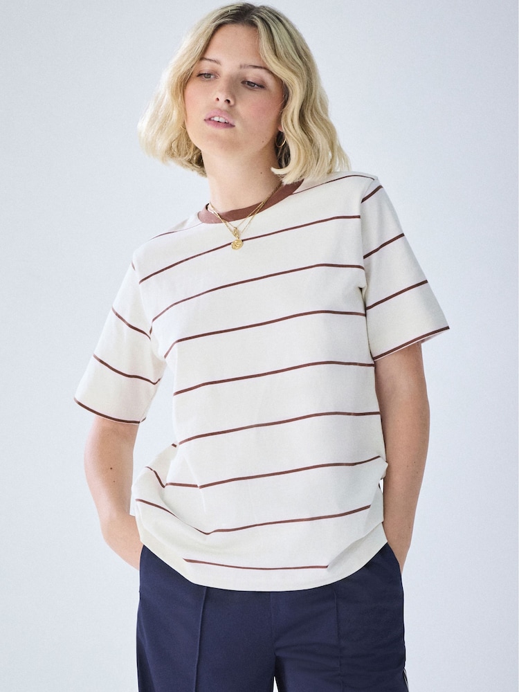 Ecru/Braun gestreift - Heavyweight Crew Neck T-Shirt - Bild 1 von 7 Ecru/Braun gestreift - Heavyweight Crew Neck T-Shirt - Bild 1 von 7
