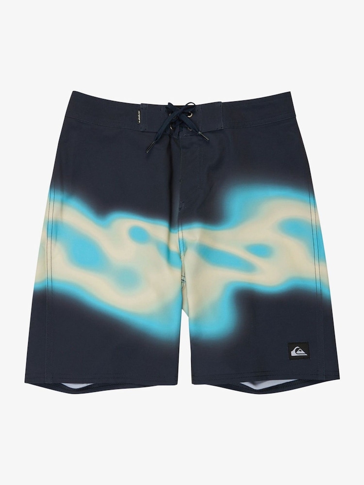 Bleu - Quiksilver Surfsilk Straight 17" Logo Swim Shorts - Image 1 sur 2