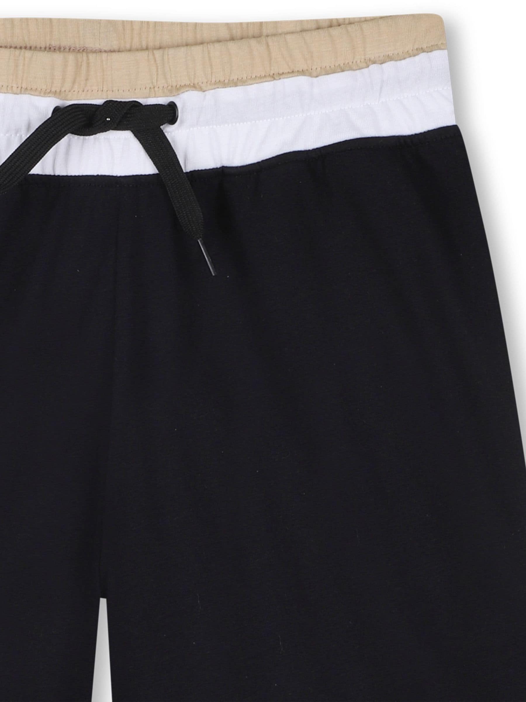 Comprar Preto - Conjunto de camiseta de manga curta e bermuda com