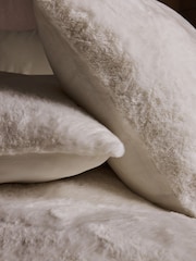 White Plush Faux Fur Duvet Cover and Pillowcase Set - Image 4 of 5