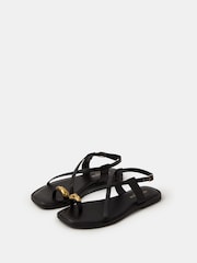 Accessorize Σανδάλια με μεταλλική λεπτομέρεια και λουράκια στα δάχτυλα - Εικόνα 2 του 3