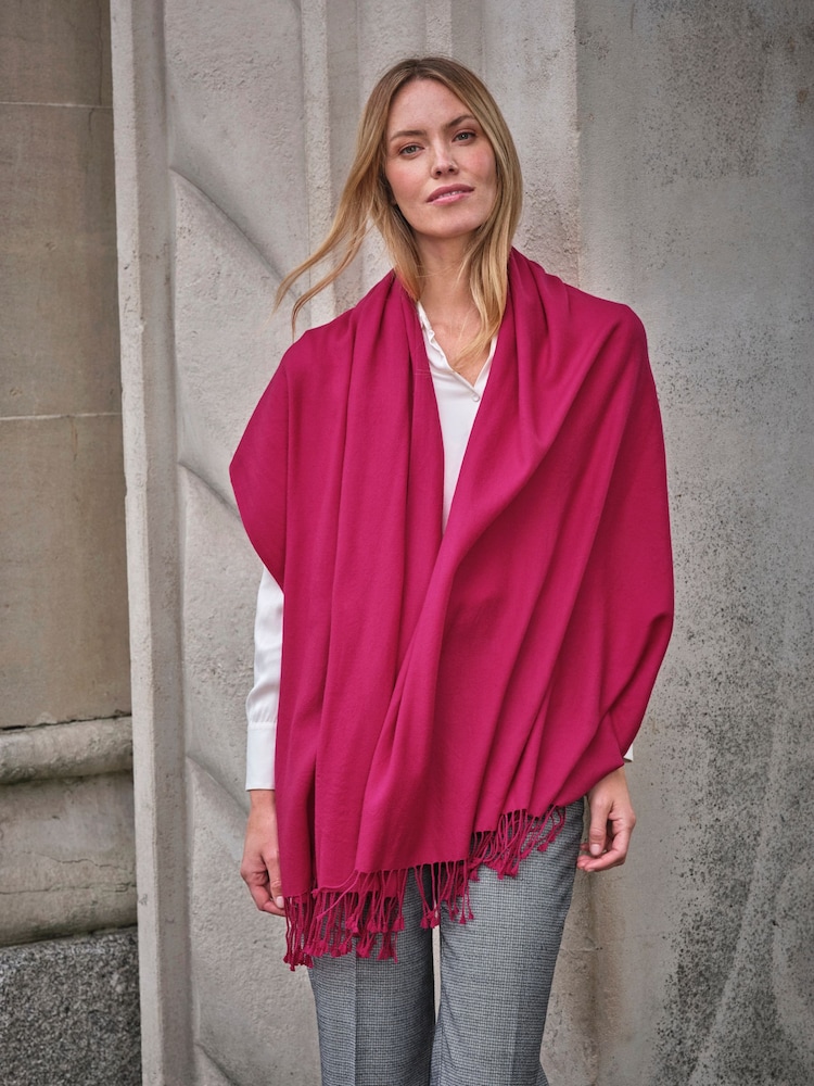 Pure Collection Pink Merino Wool/Cashmere Pashmina - Image 2 of 3 Pure Collection Pink Merino Wool/Cashmere Pashmina - Image 2 of 3