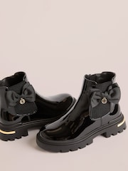 Lipsy Black Red Patent Faux Leather Bow Elasticated Heel Clip Ankle Chelsea Boots - Image 4 of 5