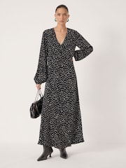 فستان بأكمام طويلة وياقة على شكل حرف V تصميم Grace من Hush - Image 1 of 6