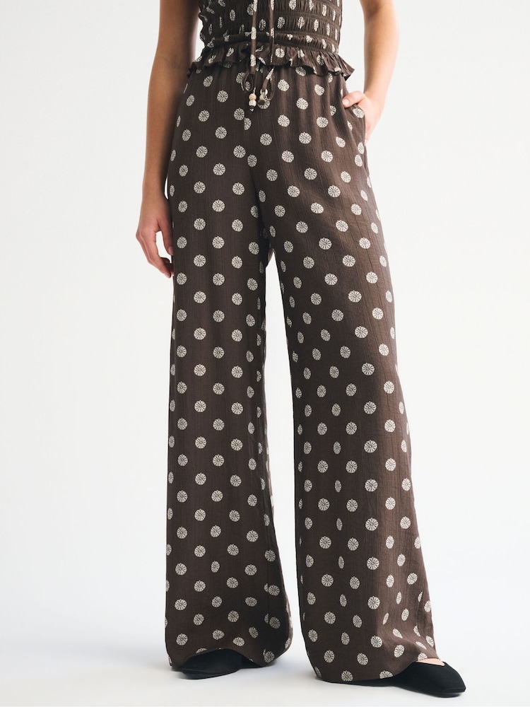 Abercrombie & Fitch Brown Crinkle Pull-On Trousers - Image 2 of 7