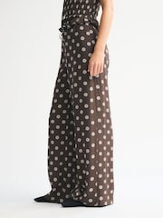 Abercrombie & Fitch Brown Crinkle Pull-On Trousers - Image 4 of 7