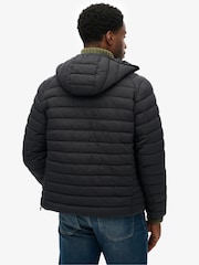 Svart - Superdry Med hette Fuji Lite Jakke - Bilde 2 av 8