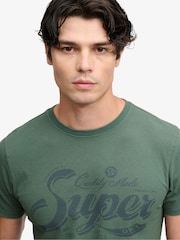 Verde - Superdry Vintage Workwear Print T-Shirt - Imagen 4 de 6