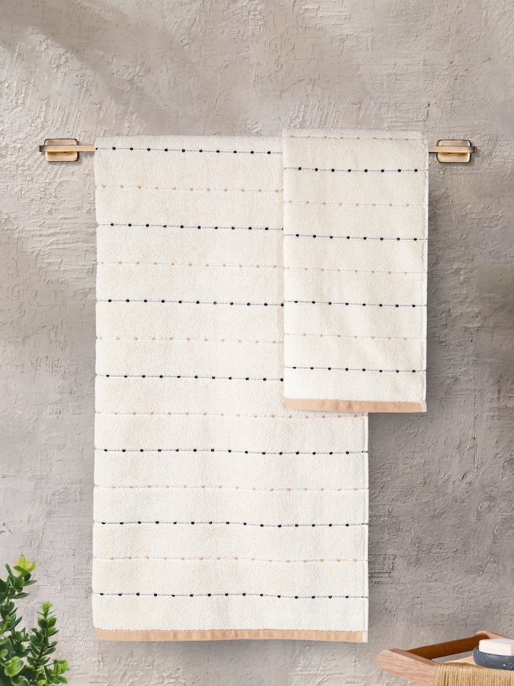 myTRIDENT Thryve Patterned Towel - Image 1 of 6 myTRIDENT Thryve Patterned Towel - Image 1 of 6
