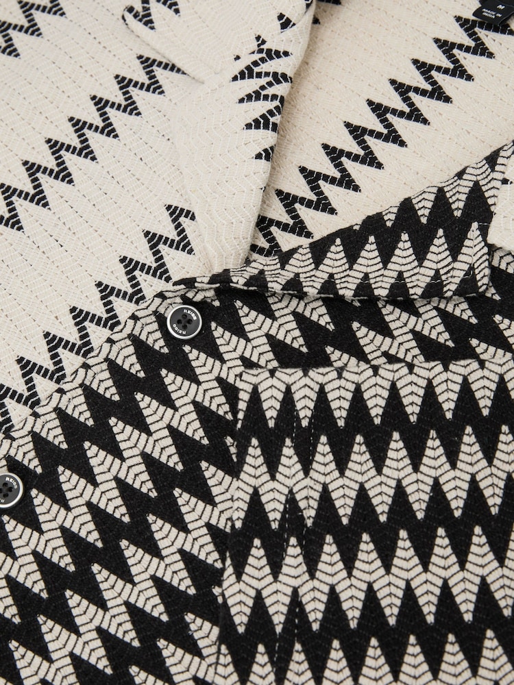 Reiss White/Black Dain Zig-Zag Crochet Cuban Collar Shirt - Image 7 of 7