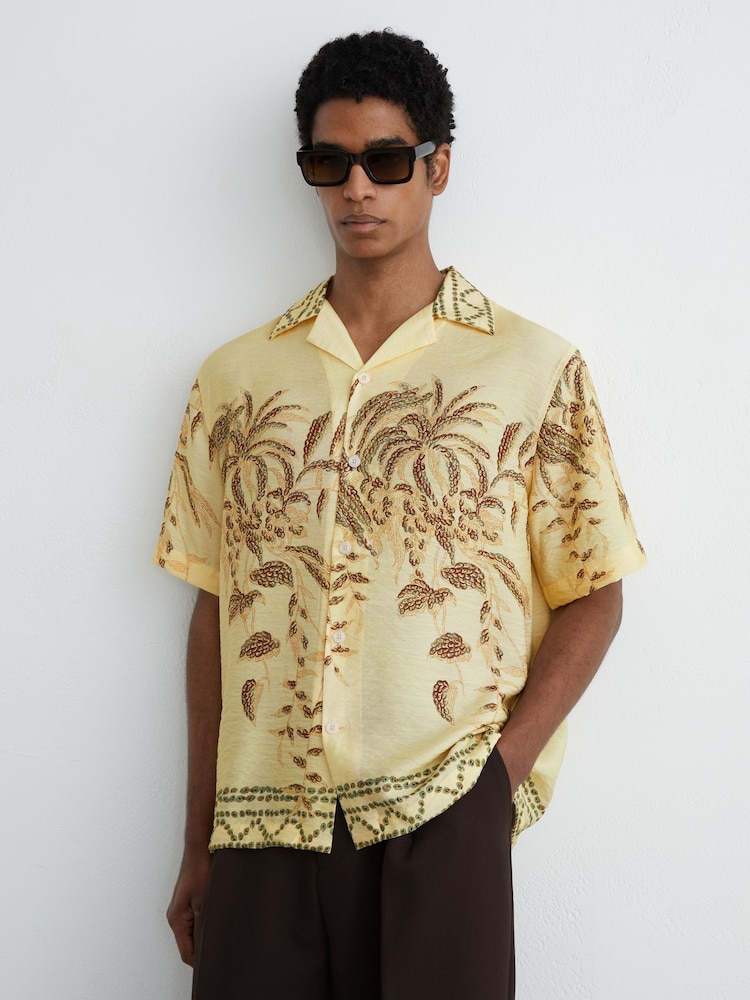 Reiss Yellow Camino Palm-Print Cuban-Collar Shirt - Image 1 of 6