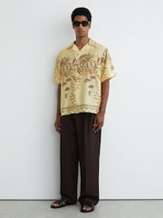Reiss Yellow Camino Palm-Print Cuban-Collar Shirt - Image 4 of 6