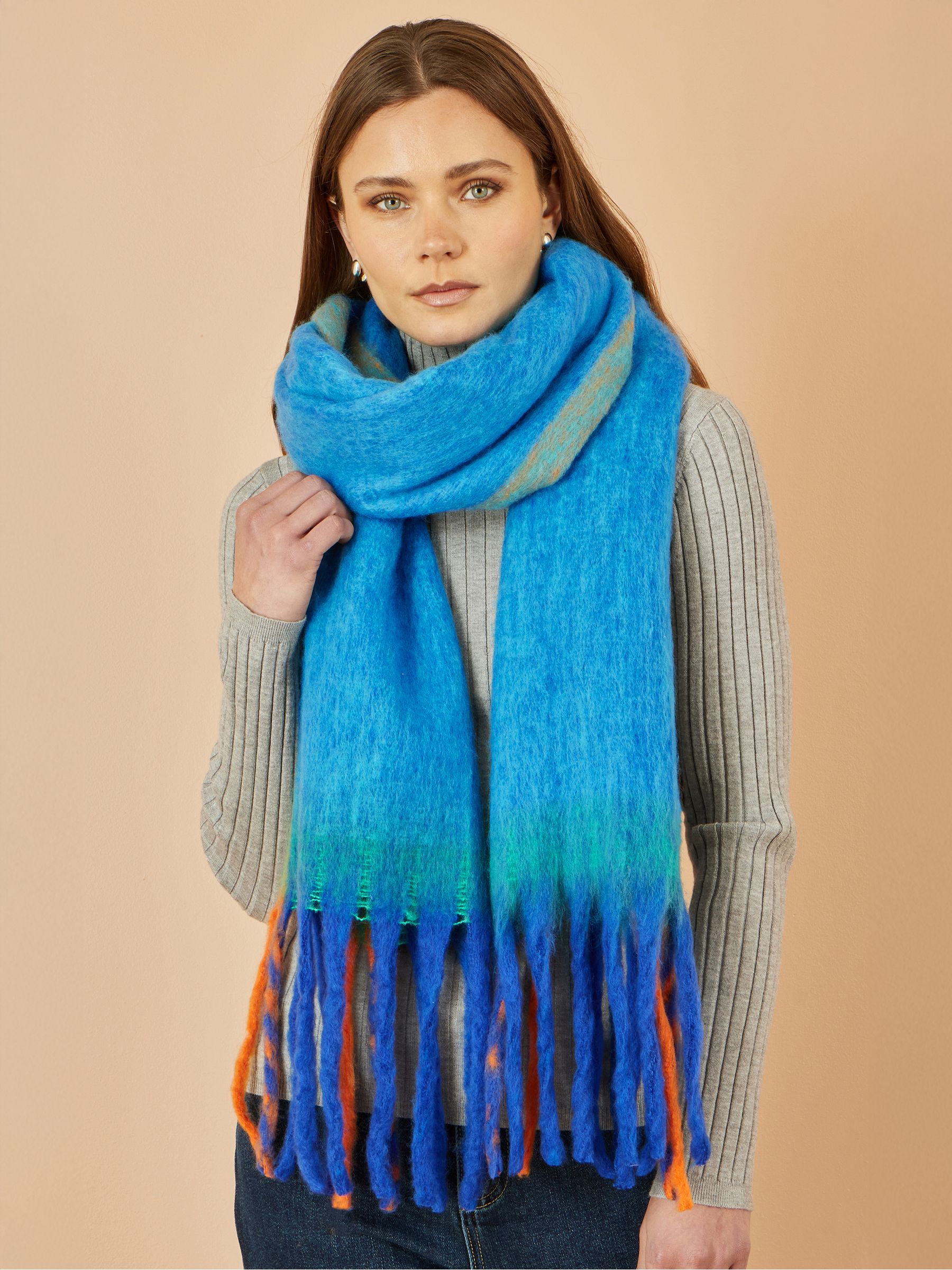 Yumi Women's Blue Super Soft Colour Block Scarf - Image 5