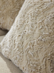 Ivory 50 x 50cm Faux Fur Cosy Swirl Cushion - Image 5 of 5