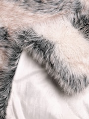 Faux Fur Stripe Throw - Larawan 7 ng 7