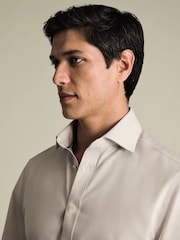 Charles Tyrwhitt Natural Non-Iron Greenwich Weave Cutaway Shirt - Image 2 of 6