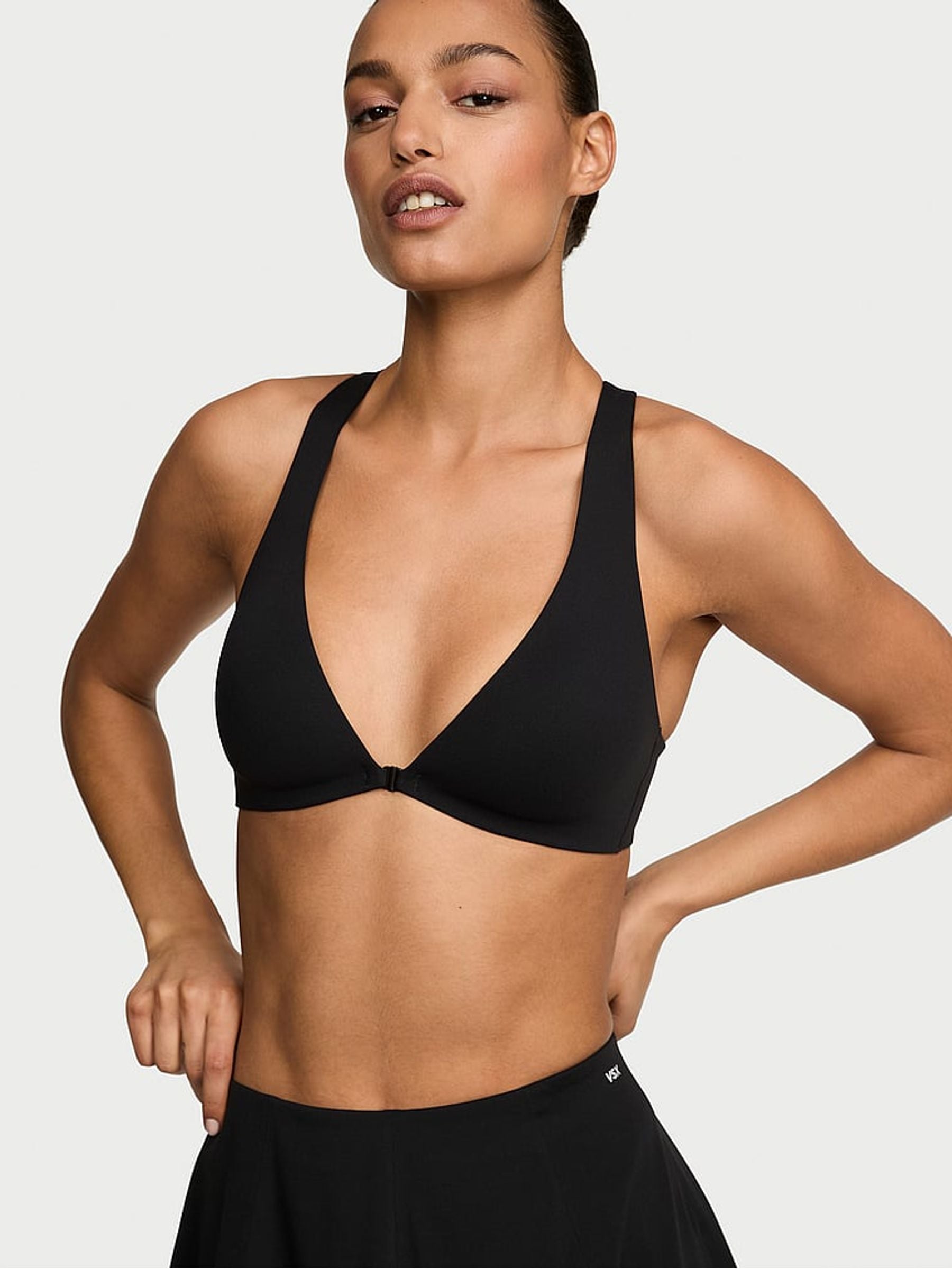 Victoria's Secret Black Elevate Plunge Front Close Low Support Sports Bra