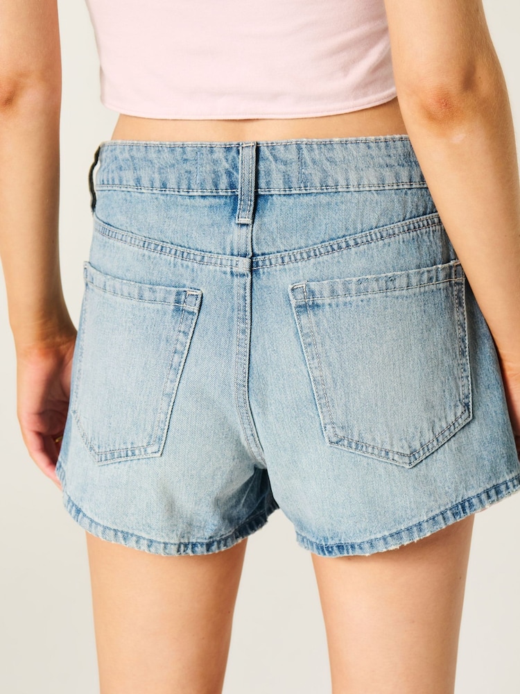 Hollister High Rise A-Line Denim Shorts - Bild 2 von 3