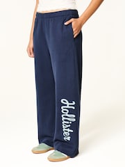 Blau - Hollister Feel Good Wide Leg Logo Graphic Sweatpant Joggers - Bild 1 von 6