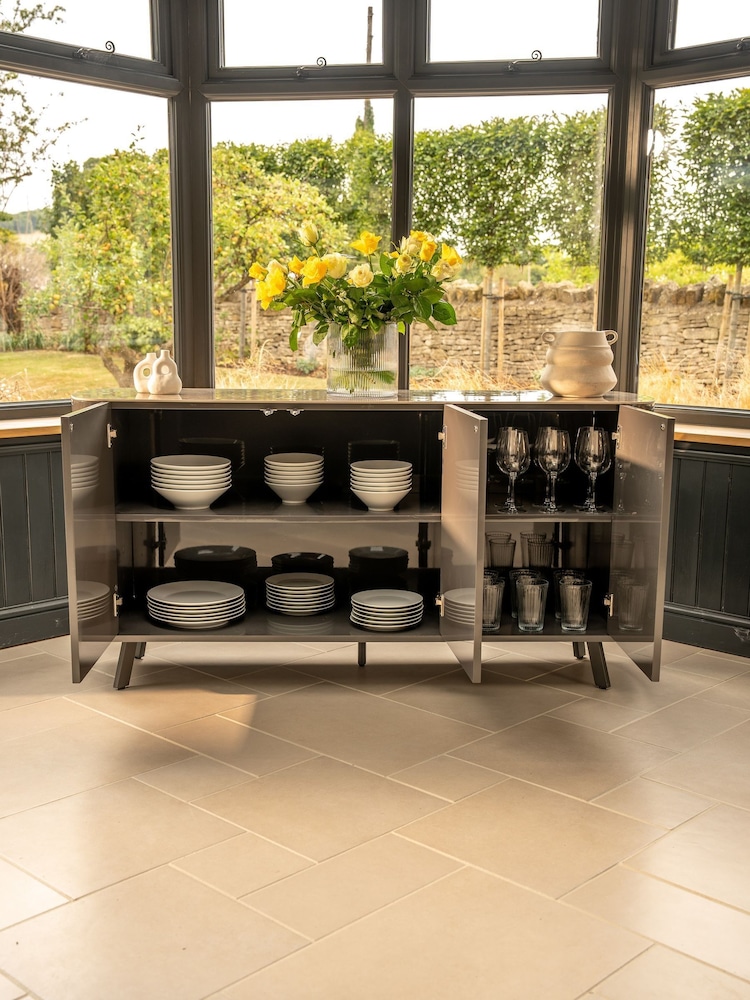 Kettler Gloss Grey Lorenzo 3 Door Sideboard - Image 2 of 5 Kettler Gloss Grey Lorenzo 3 Door Sideboard - Image 2 of 5