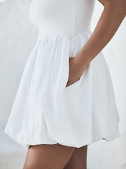 לבן - Strappy Bubble Hem Mini Dress - תמונה 3 מתוך 6