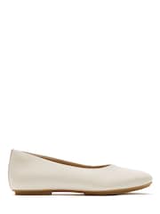 FitFlop Cream Delicato High-Cut Soft-Leather Ballet Flats - Image 2 of 5