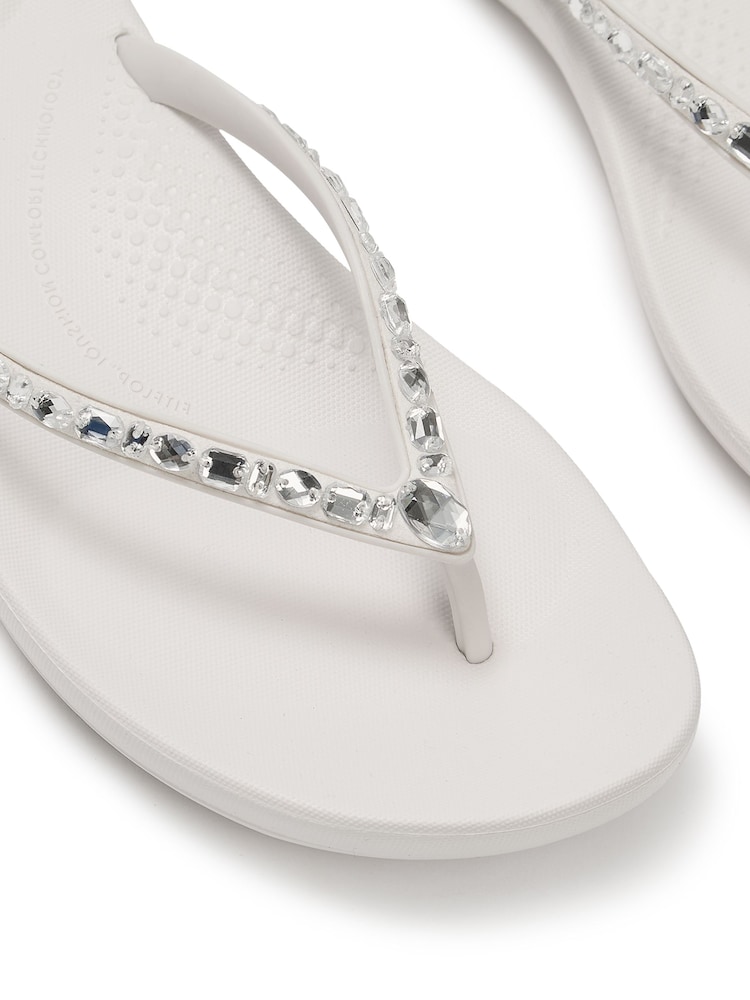 شبشب مريح بتوسيد Iqushion مزين بكريستالات متعددة من FitFlop - Image 5 of 5