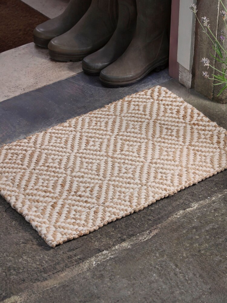 Cox & Cox Natural Braided Jute Diamond Doormat - Image 1 of 2