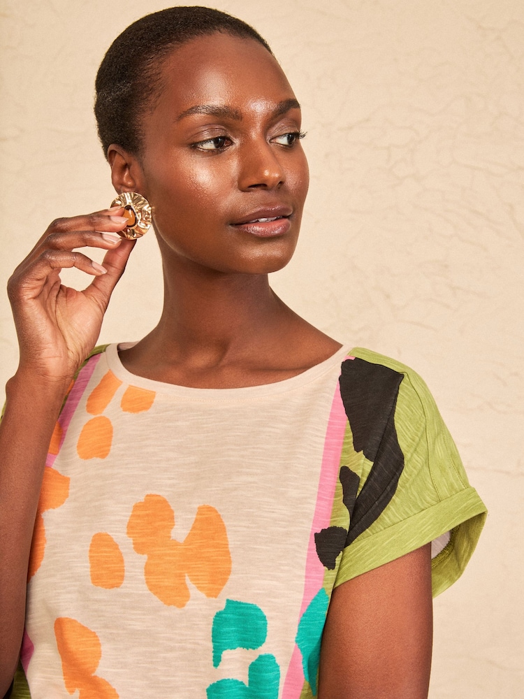Love & Roses Khaki Green Animal Print Crew Neck Jersey T-Shirt - Image 2 of 4