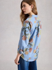 أزرق مائي - قميص Sophie من White Stuff - Image 3 of 6