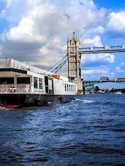 RED LETTER DAYS Memorable Moments Gift Experience - Image 3 of 4