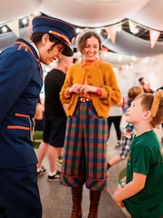 RED LETTER DAYS The Paddington Bear Experience for Two Adults and Children Peak Gift Experiences - Image 2 of 4