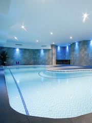 RED LETTER DAYS Two Night Stay for Two at Durley Dean Hotel Gift Experience - Image 2 of 4