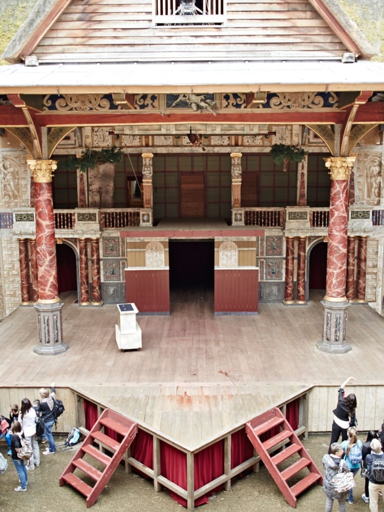 RED LETTER DAYS Shakespeare’s Globe Tour for Two Gift Experience - Image 4 of 4