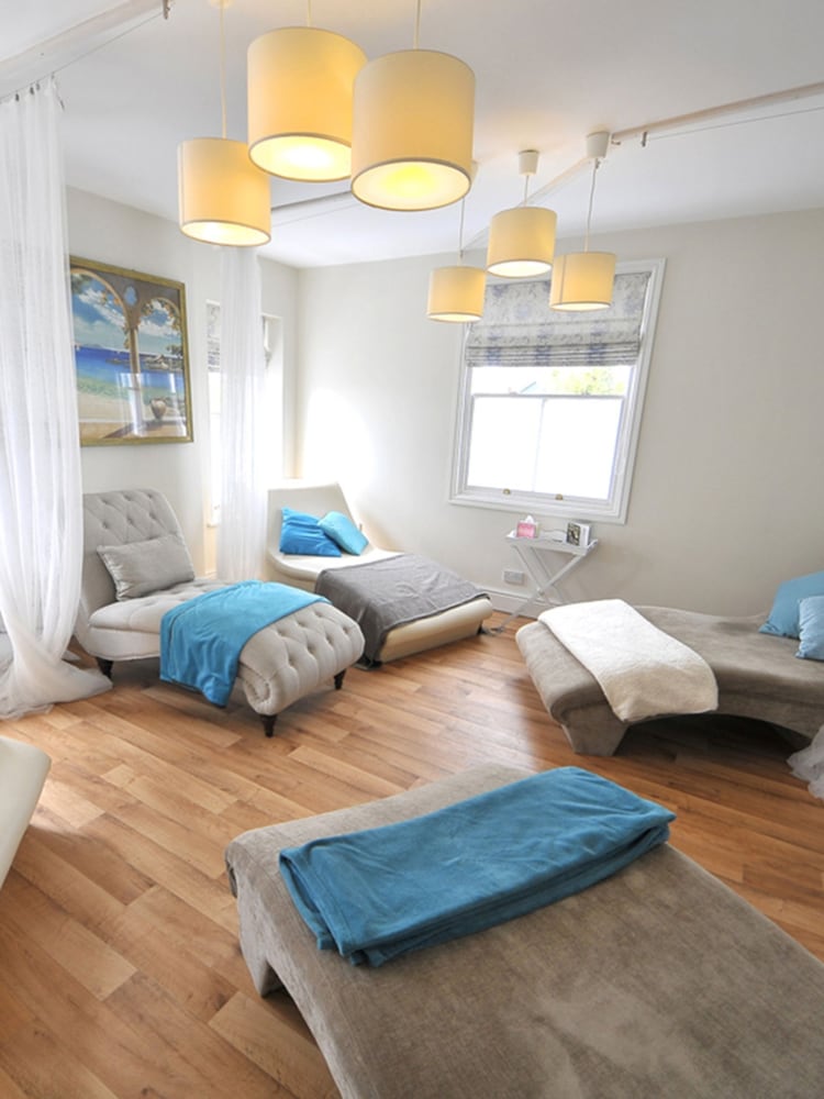 RED LETTER DAYS Spa and Salon Treats for Two Gift Experience - Image 4 of 4