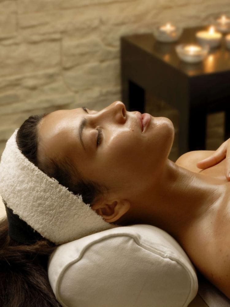 RED LETTER DAYS Spa Treatments and Pampering Experiences for One or Two Gift Experience - Image 4 of 4 RED LETTER DAYS Spa Treatments and Pampering Experiences for One or Two Gift Experience - Image 4 of 4