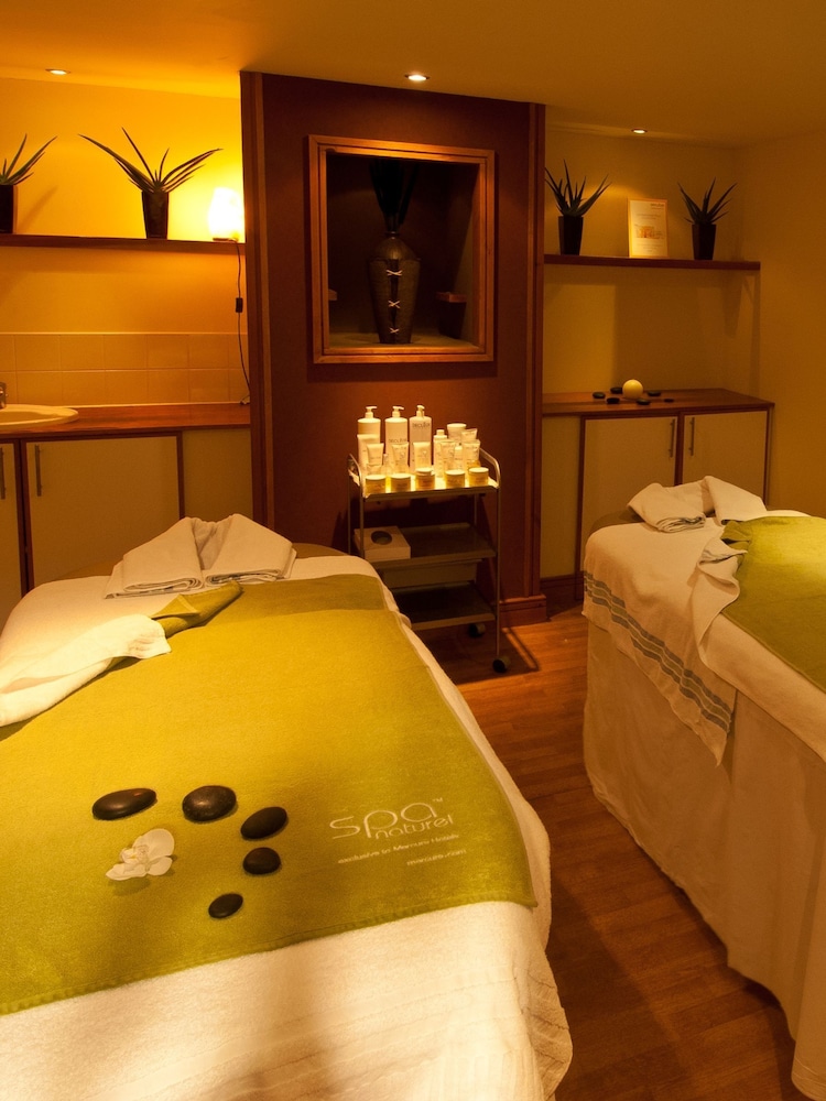 RED LETTER DAYS Spa Day With Afternoon Tea For Two At A Mercure Hotel Gift Experience - Image 1 of 4 RED LETTER DAYS Spa Day With Afternoon Tea For Two At A Mercure Hotel Gift Experience - Image 1 of 4