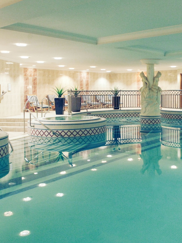 RED LETTER DAYS Spa Day With Afternoon Tea For Two At A Mercure Hotel Gift Experience - Image 4 of 4 RED LETTER DAYS Spa Day With Afternoon Tea For Two At A Mercure Hotel Gift Experience - Image 4 of 4